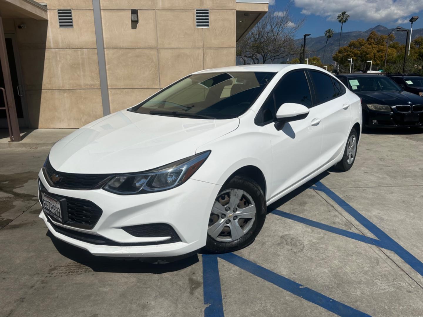 2018 WHITE /Black Chevrolet Cruze Cloth (1G1BC5SM6J7) with an 4Cylinder engine, Automatic transmission, located at 30 S. Berkeley Avenue, Pasadena, CA, 91107, (626) 248-7567, 34.145447, -118.109398 - Photo#0